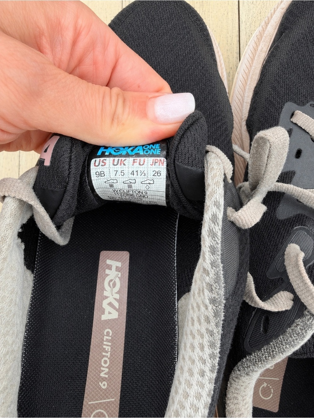 Hoka Women’s Clifton 9 Obsidian / Quartzite Running Shoes size 9 - Picture 6 of 6